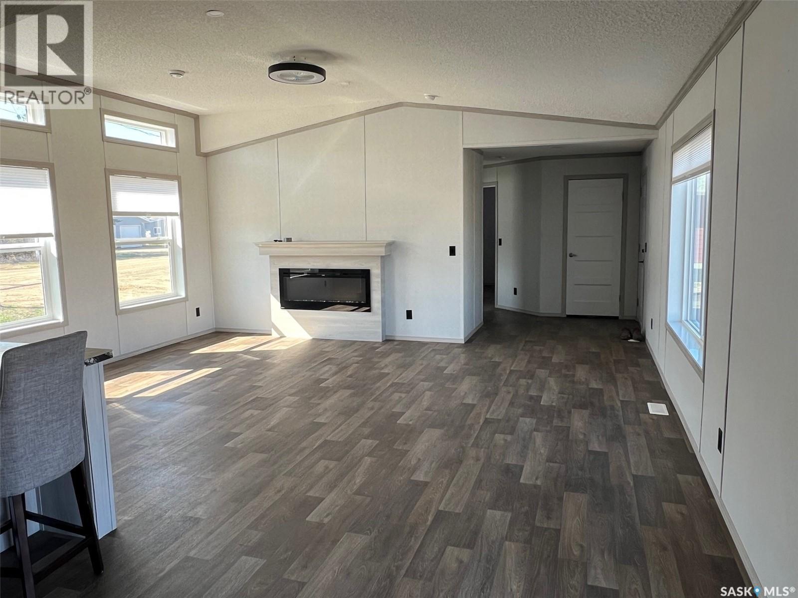 215 1st STREET W - 13