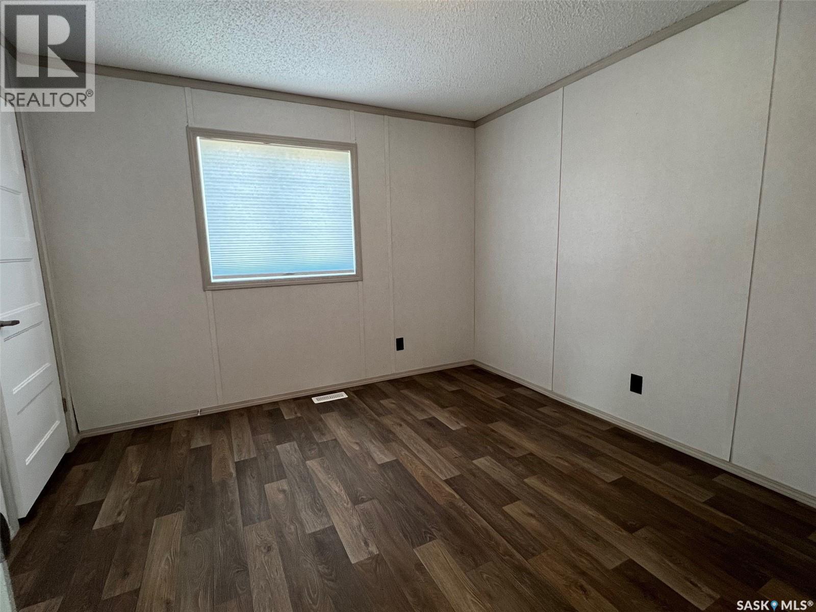 215 1st STREET W - 19
