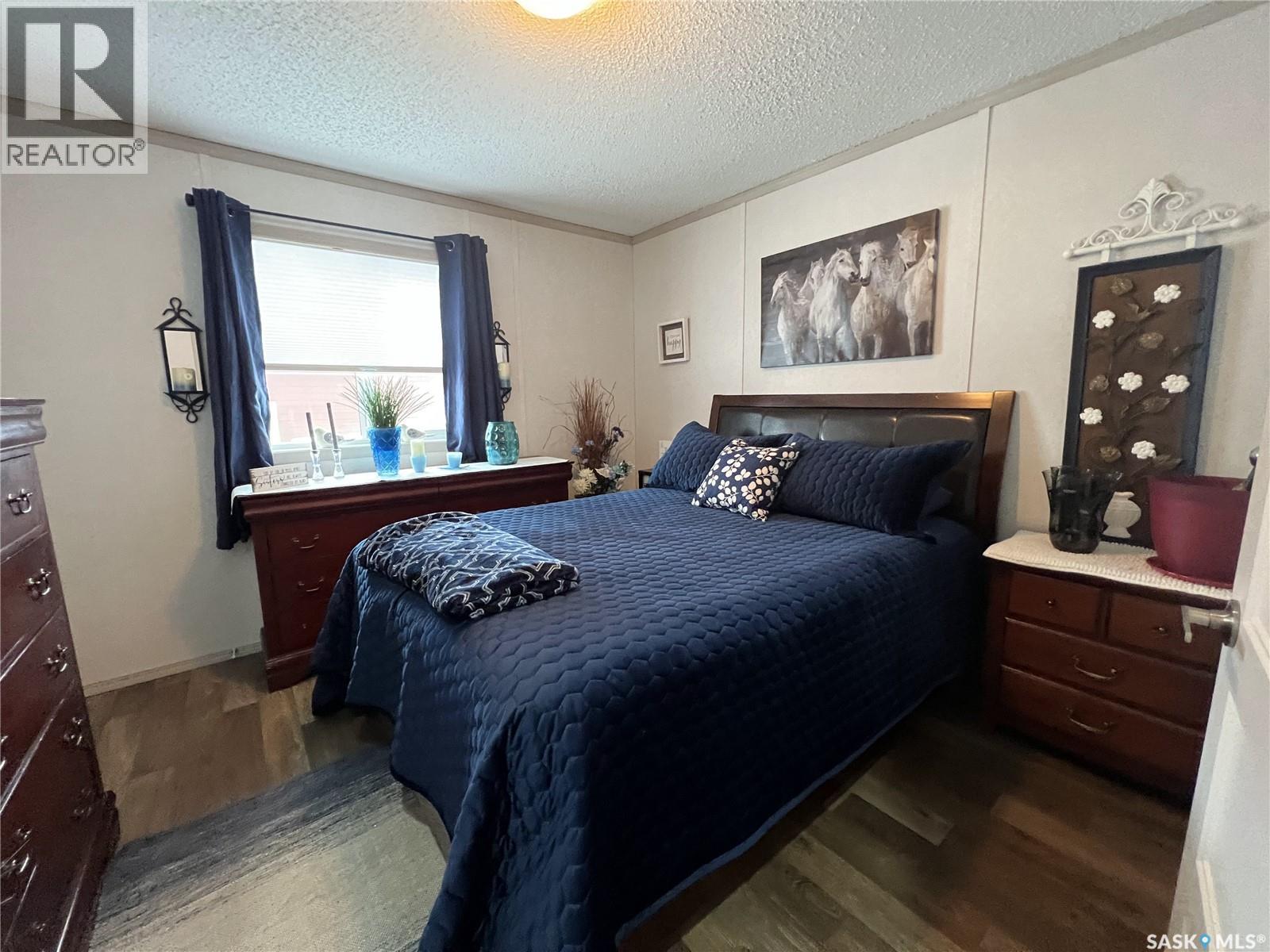 215 1st STREET W - 39