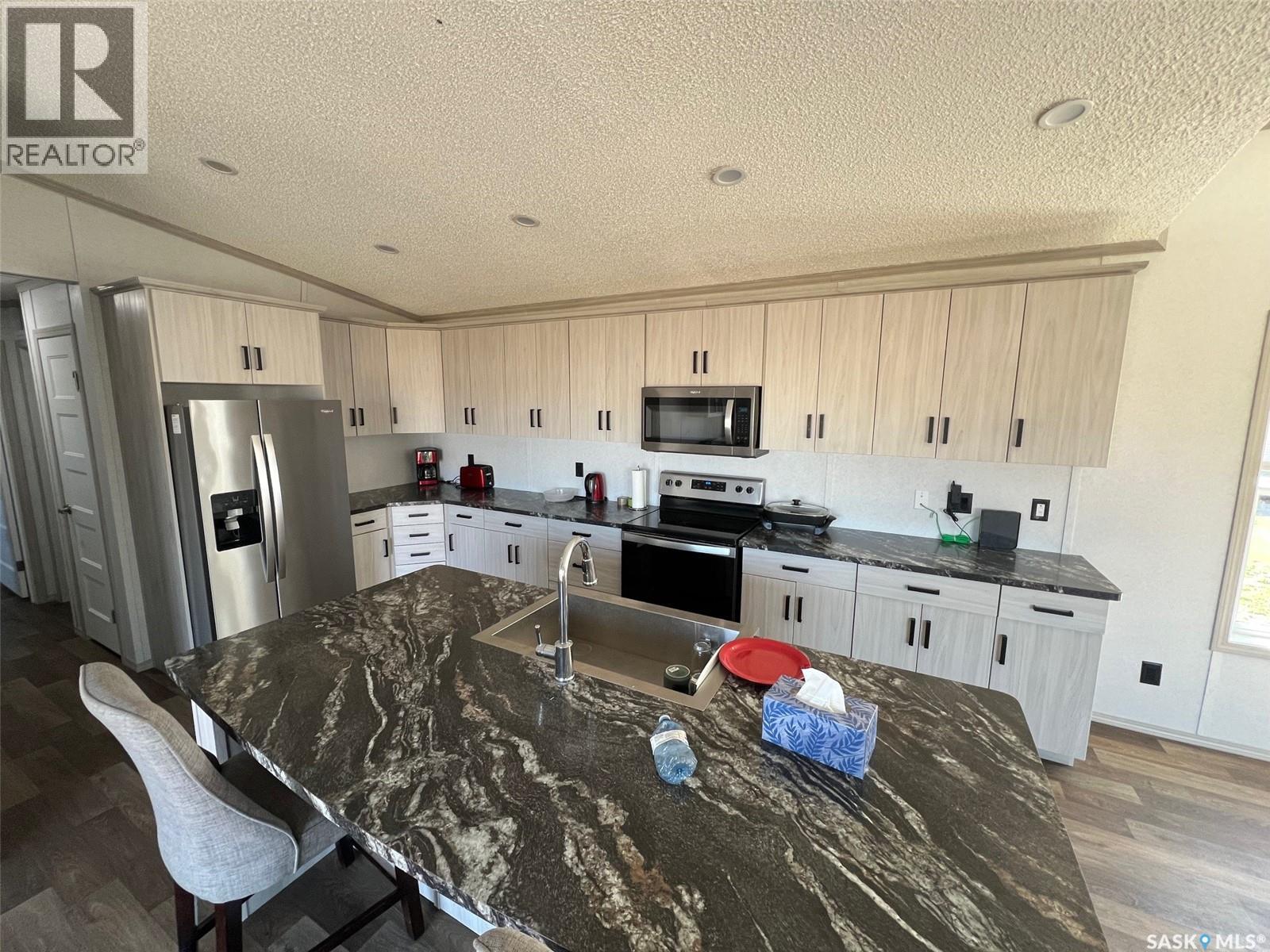 215 1st STREET W - 6