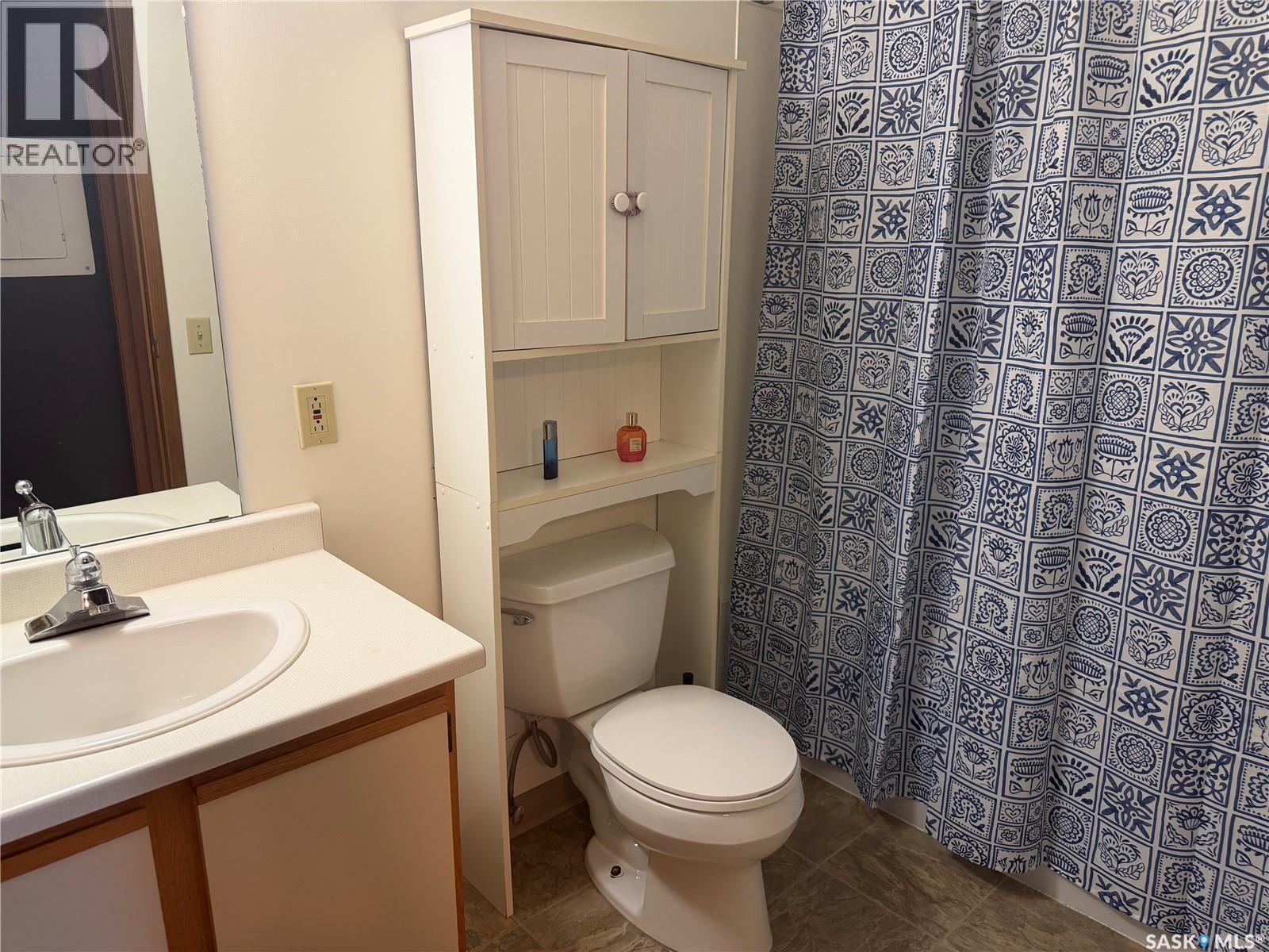 111 102 Manor DRIVE - photo 3
