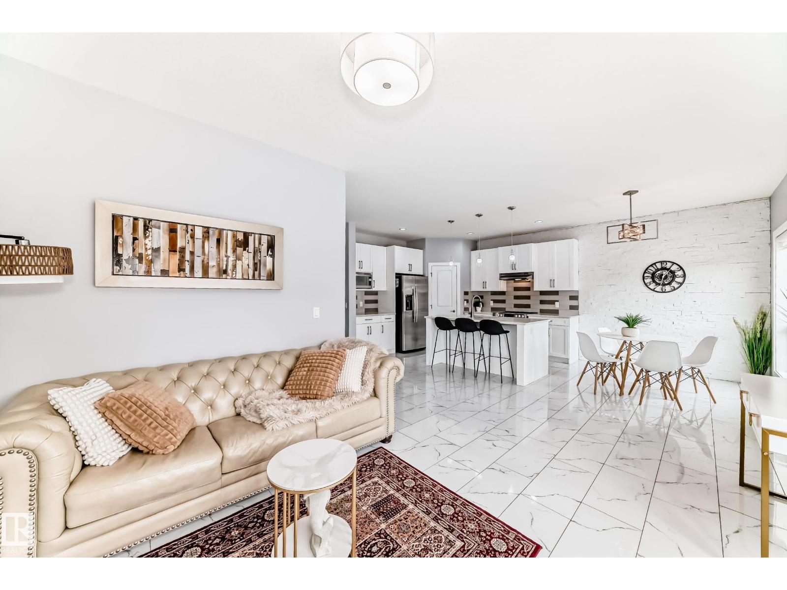 4419 38A ST - 18