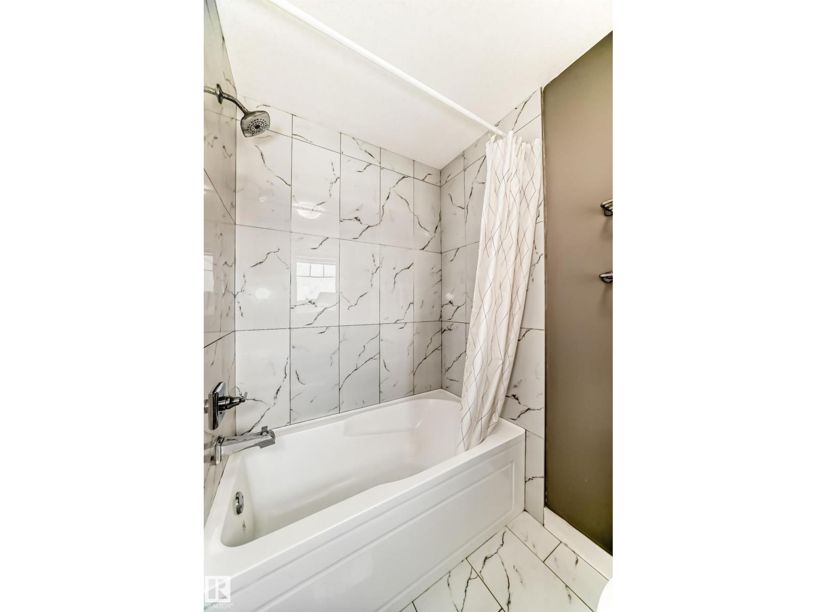 4419 38A ST - 37