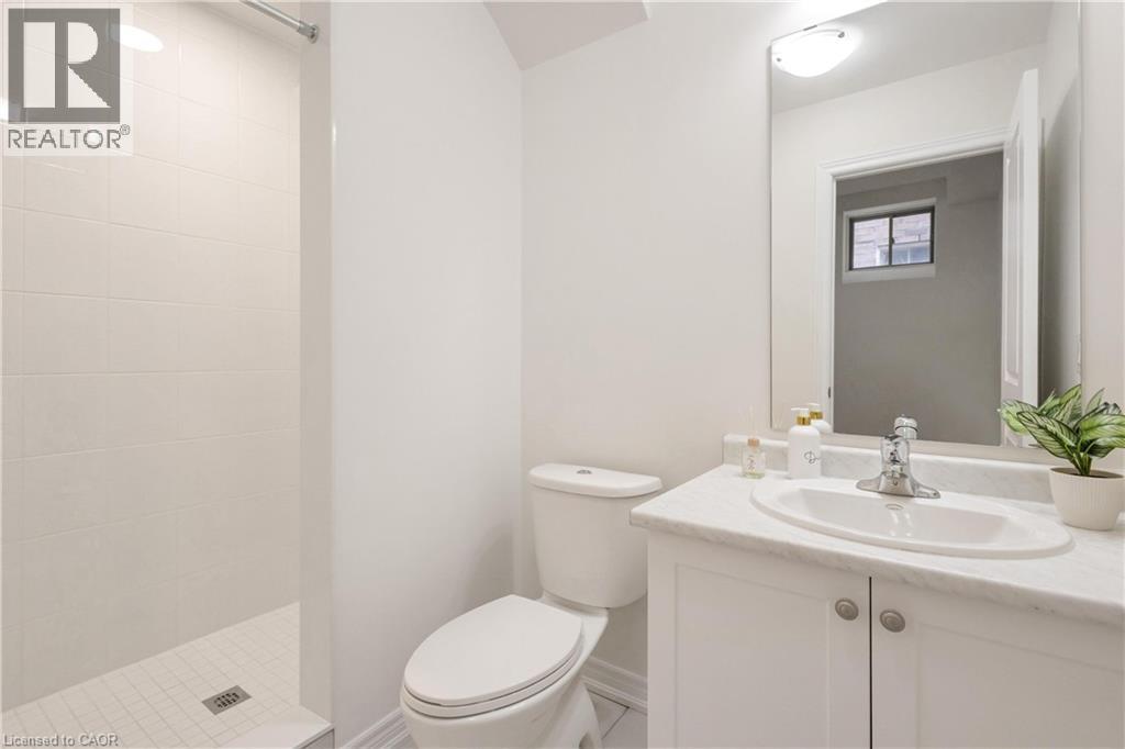 55 GEORGINA Street - 40