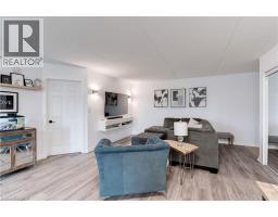 Eat in kitchen - 1800 Walkers Line Unit# 302, Burlington, ON L7M4V2 Photo 6