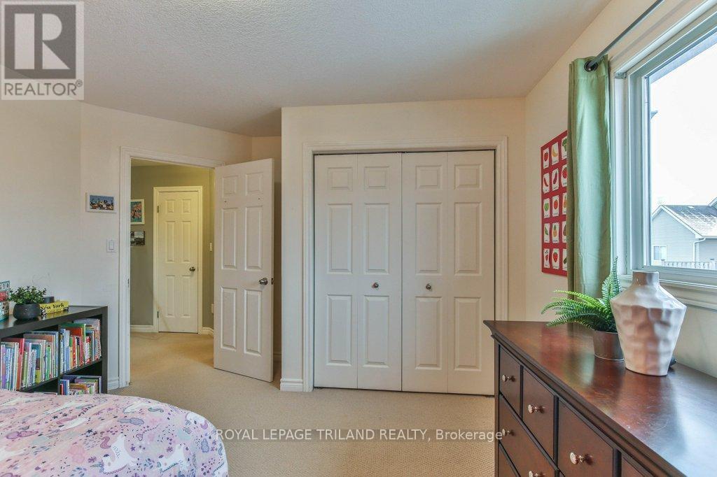 14 ALDERWOOD COURT - 26
