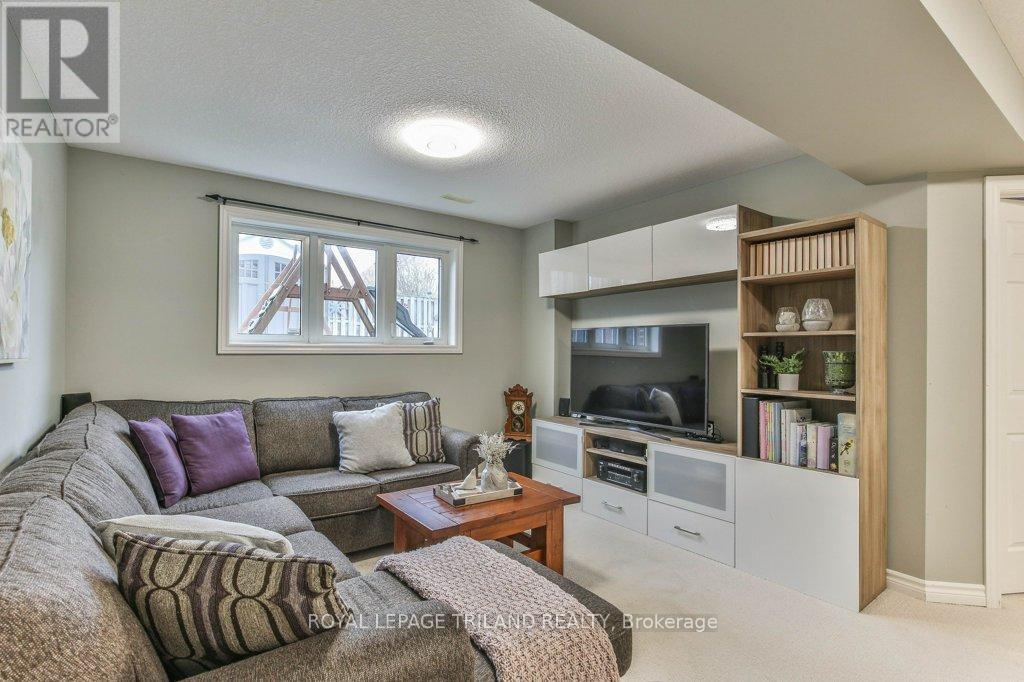 14 ALDERWOOD COURT - 29