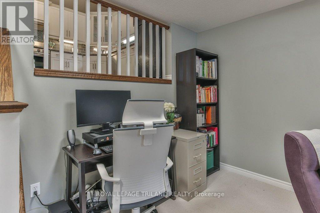 14 ALDERWOOD COURT - 33