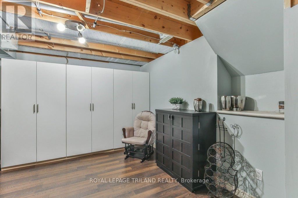 14 ALDERWOOD COURT - 37
