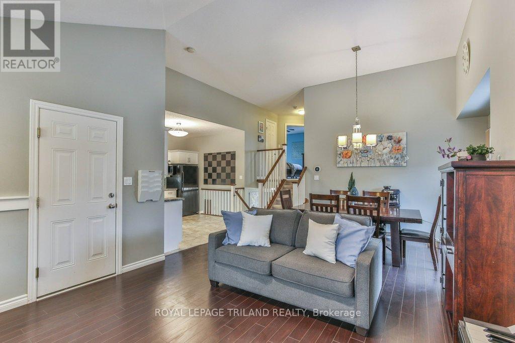 14 ALDERWOOD COURT - 8