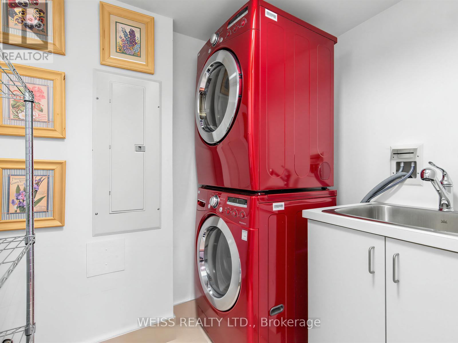 #506 155 ST CLAIR AVENUE W - 33