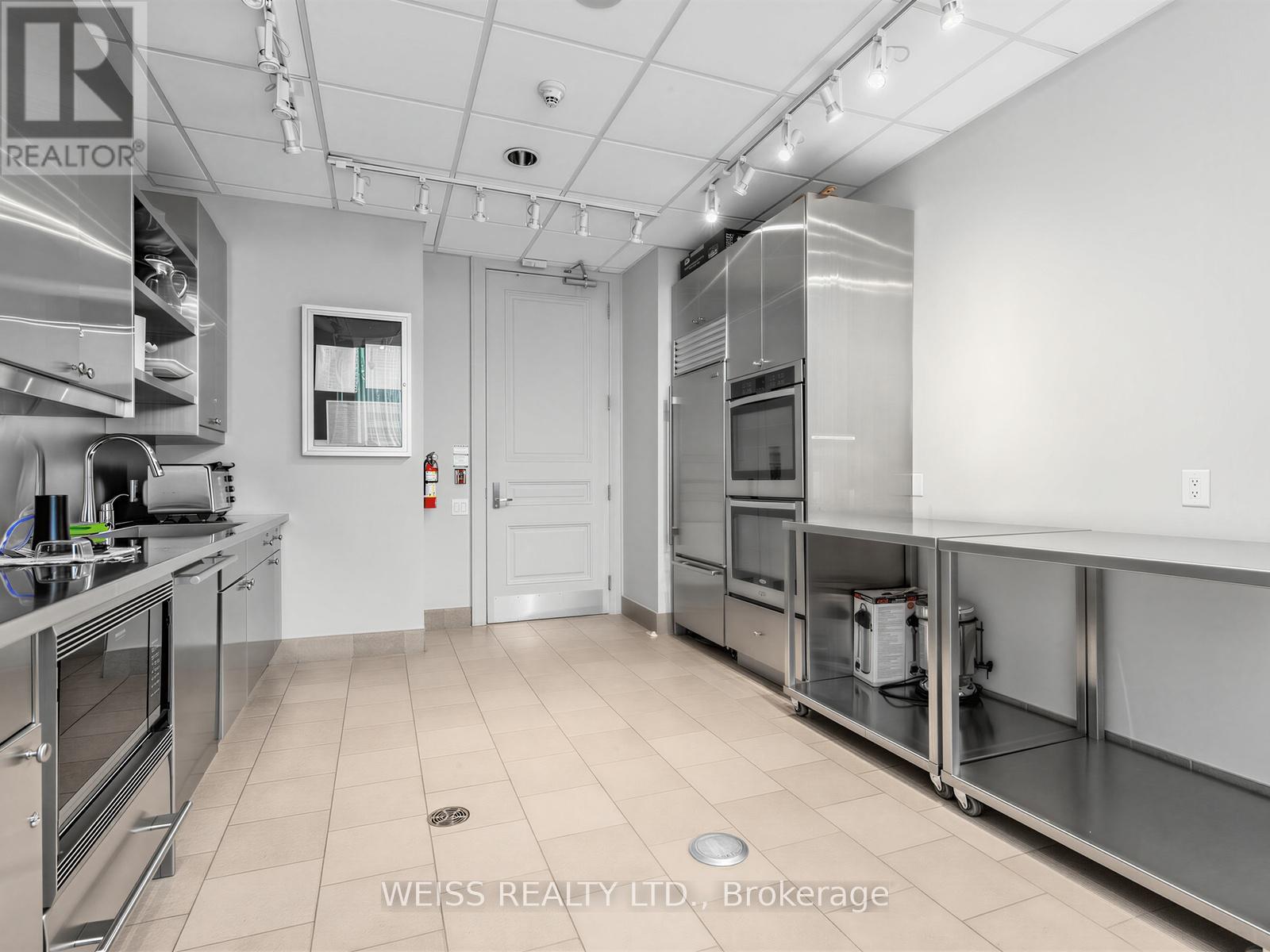 #506 155 ST CLAIR AVENUE W - 36