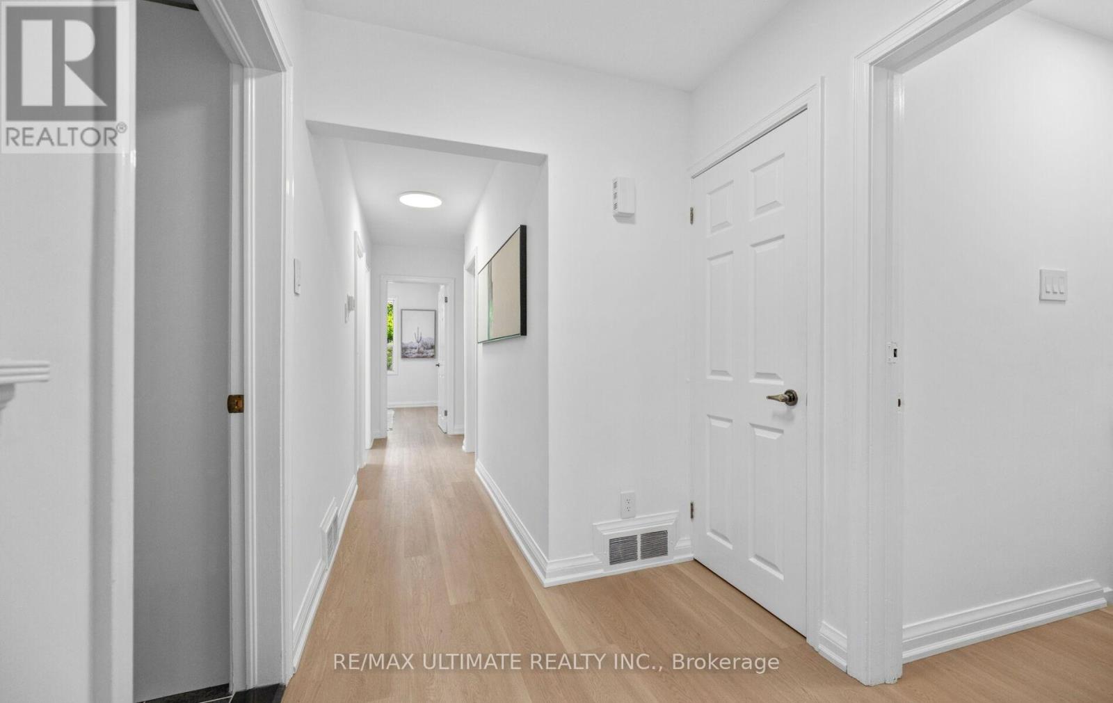60 ELVASTON DRIVE - 19