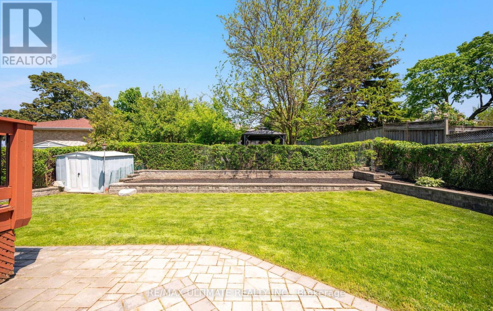 60 ELVASTON DRIVE - 41