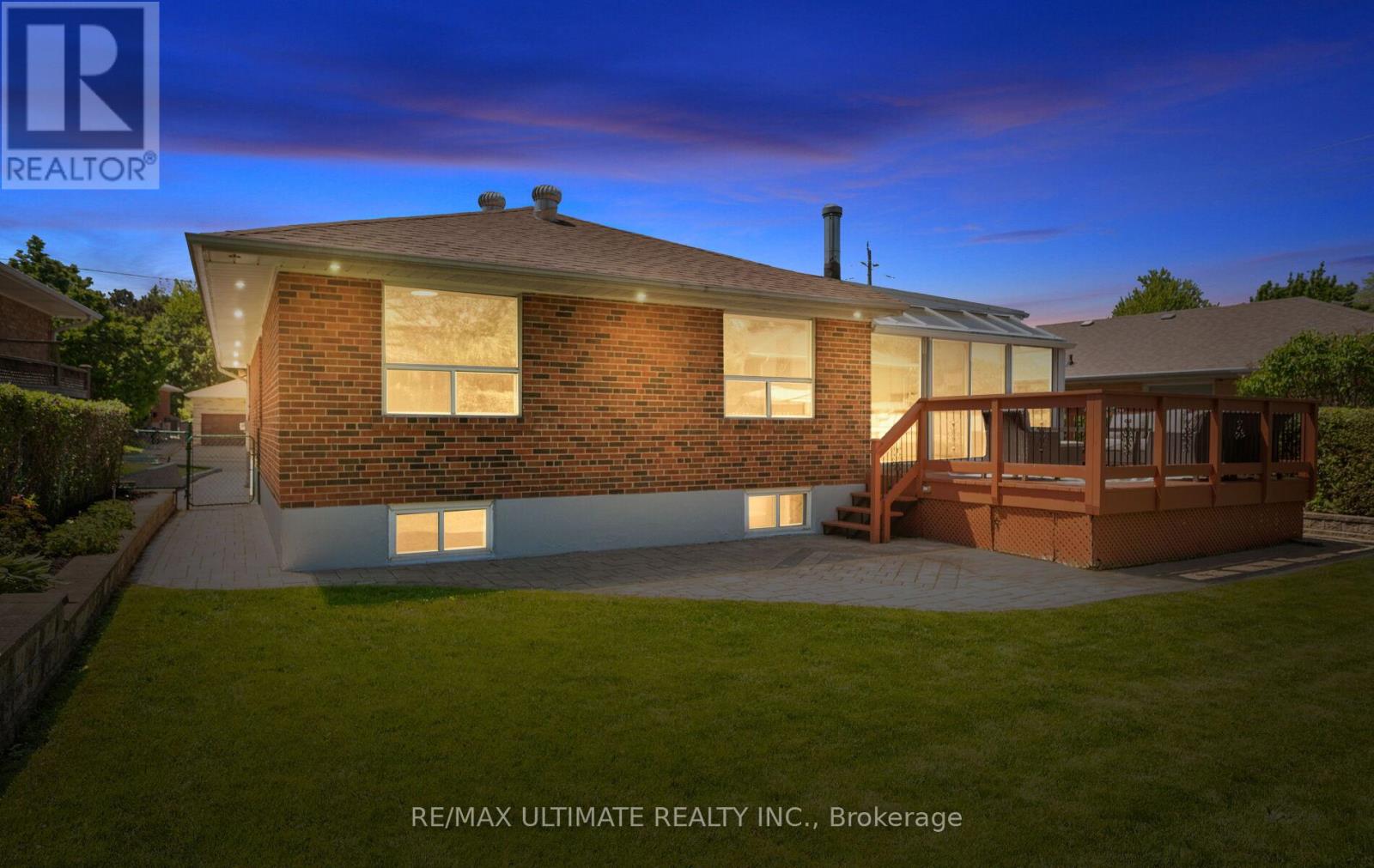 60 ELVASTON DRIVE - 44