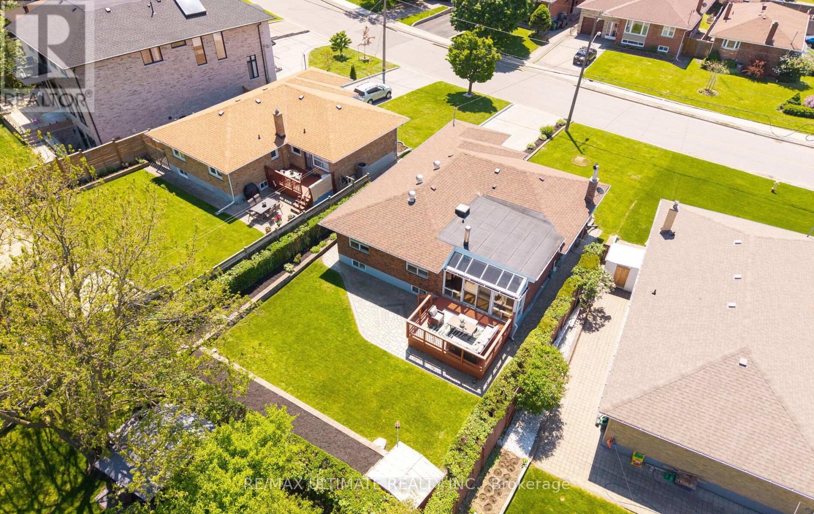 60 ELVASTON DRIVE - 45
