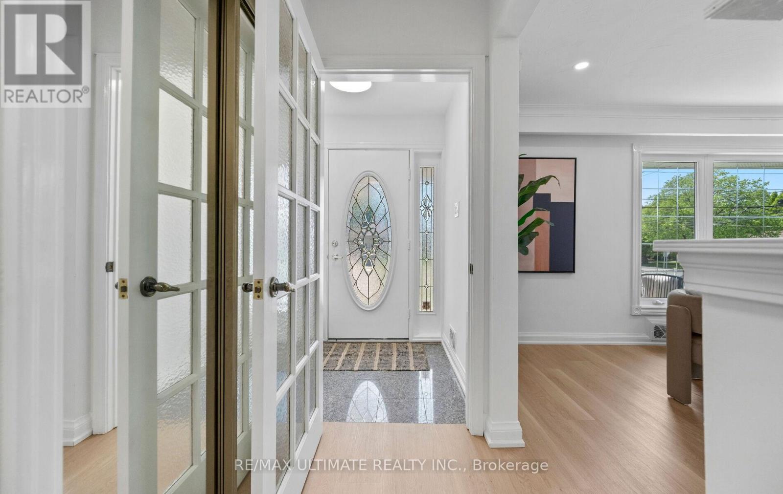 60 ELVASTON DRIVE - 7