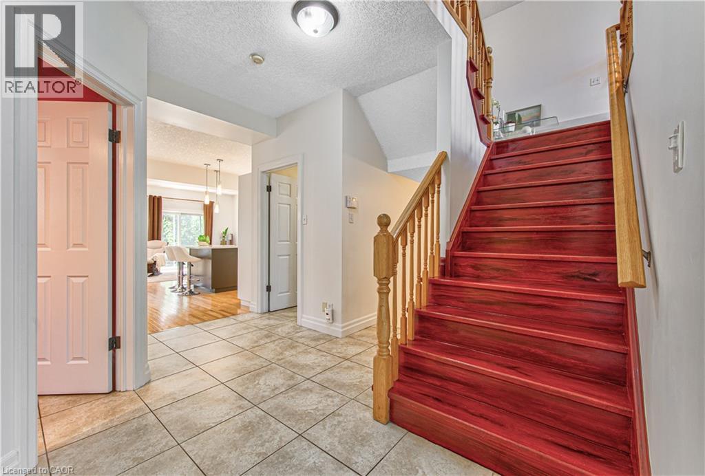 87 STEEPLERIDGE Street - 25