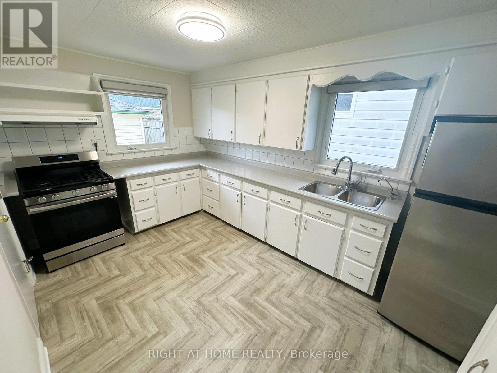 782 GORHAM STREET - 9