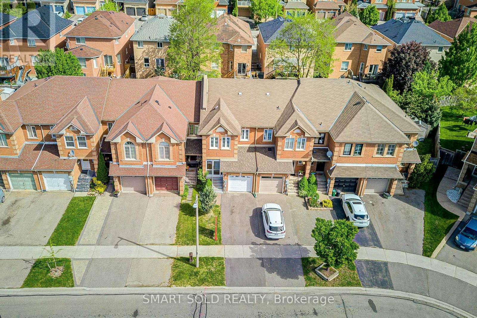68 DENTON CIRCLE - 4