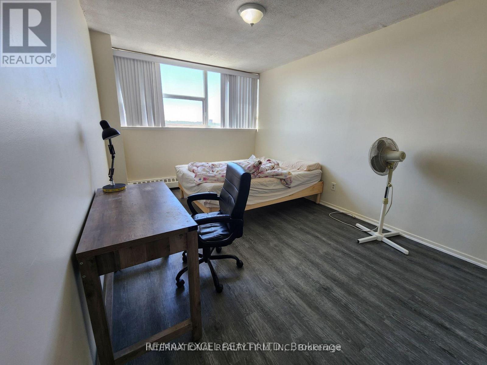 #1102 215 GLENRIDGE AVENUE - 10