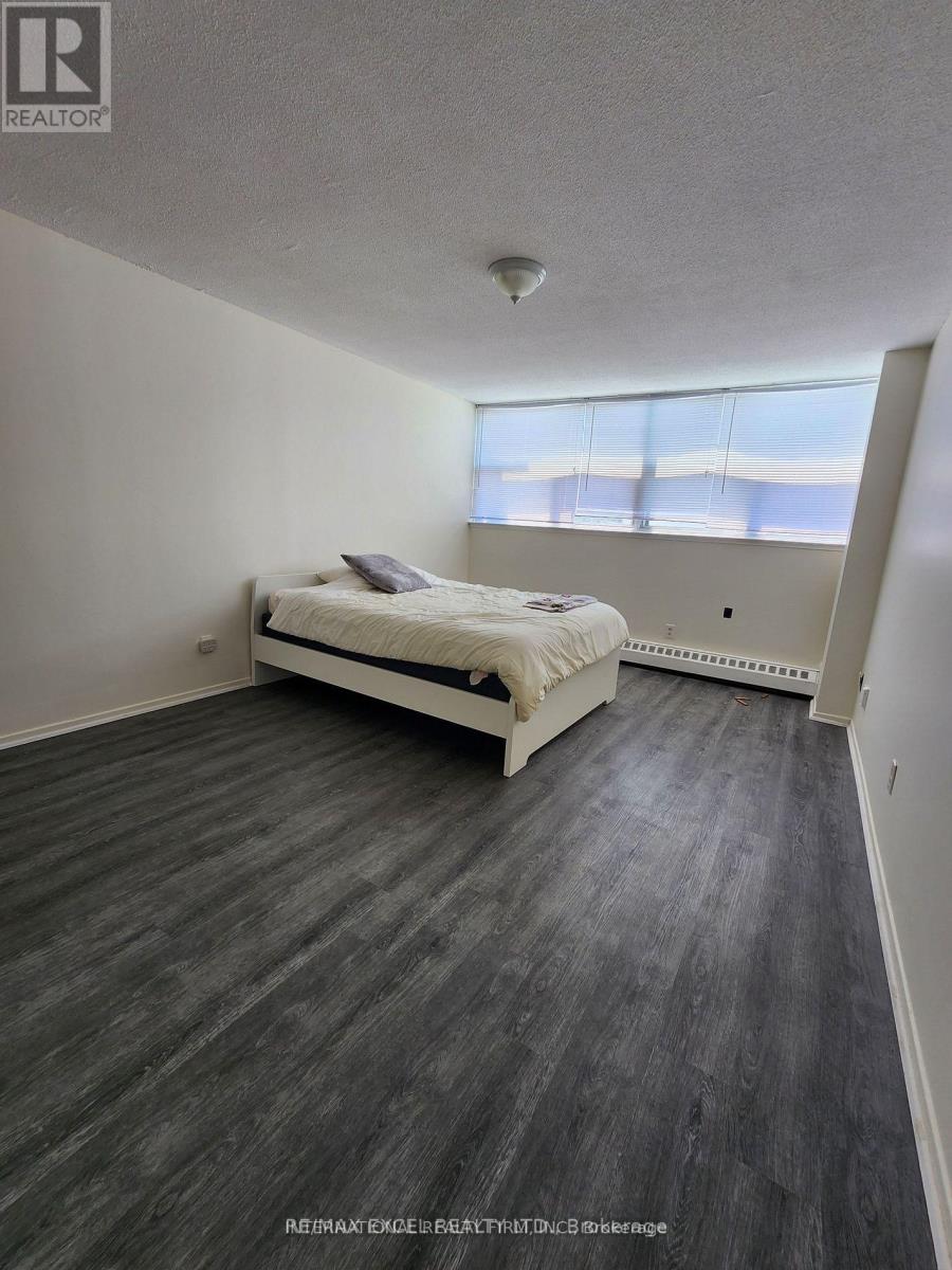 #1102 215 GLENRIDGE AVENUE - 6