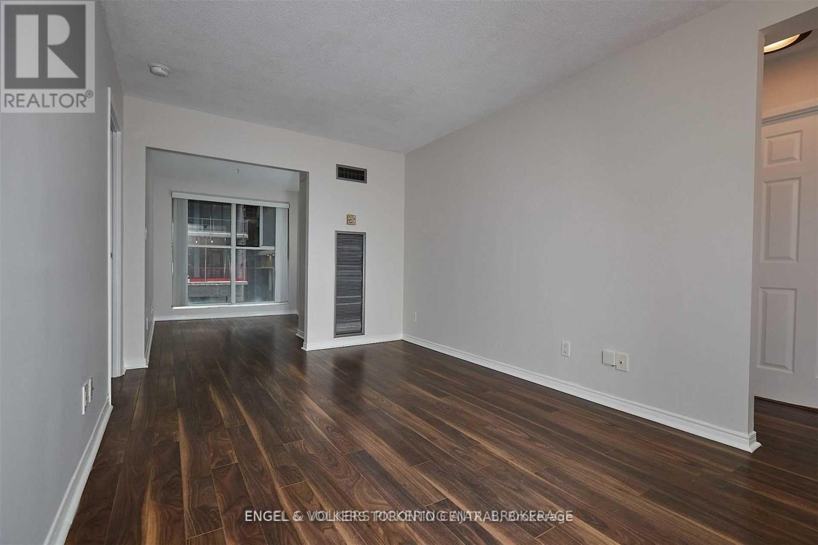 Listing photo of 310 - 222 THE ESPLANADE STREET