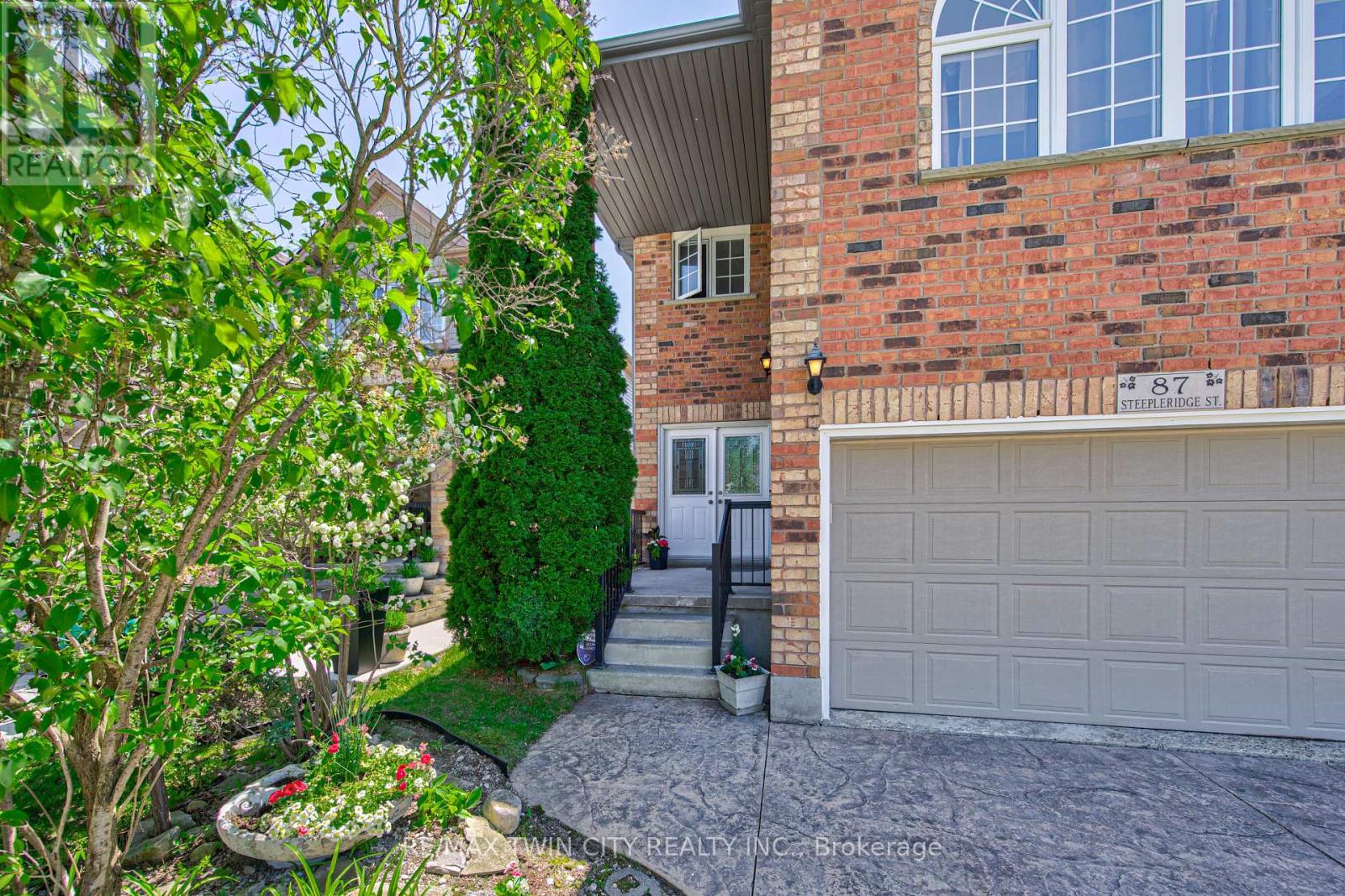 87 STEEPLERIDGE STREET - 3
