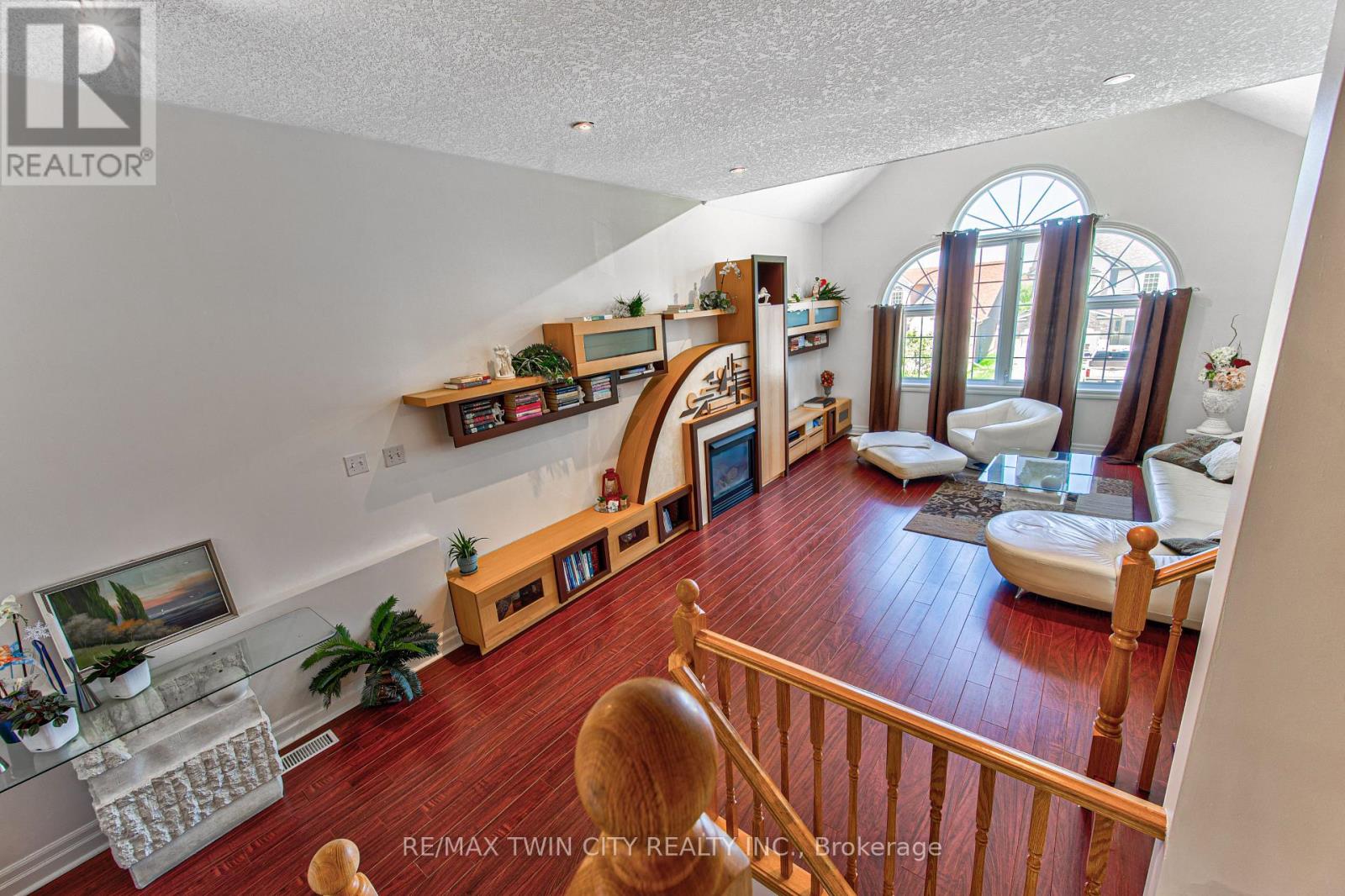 87 STEEPLERIDGE STREET - 32