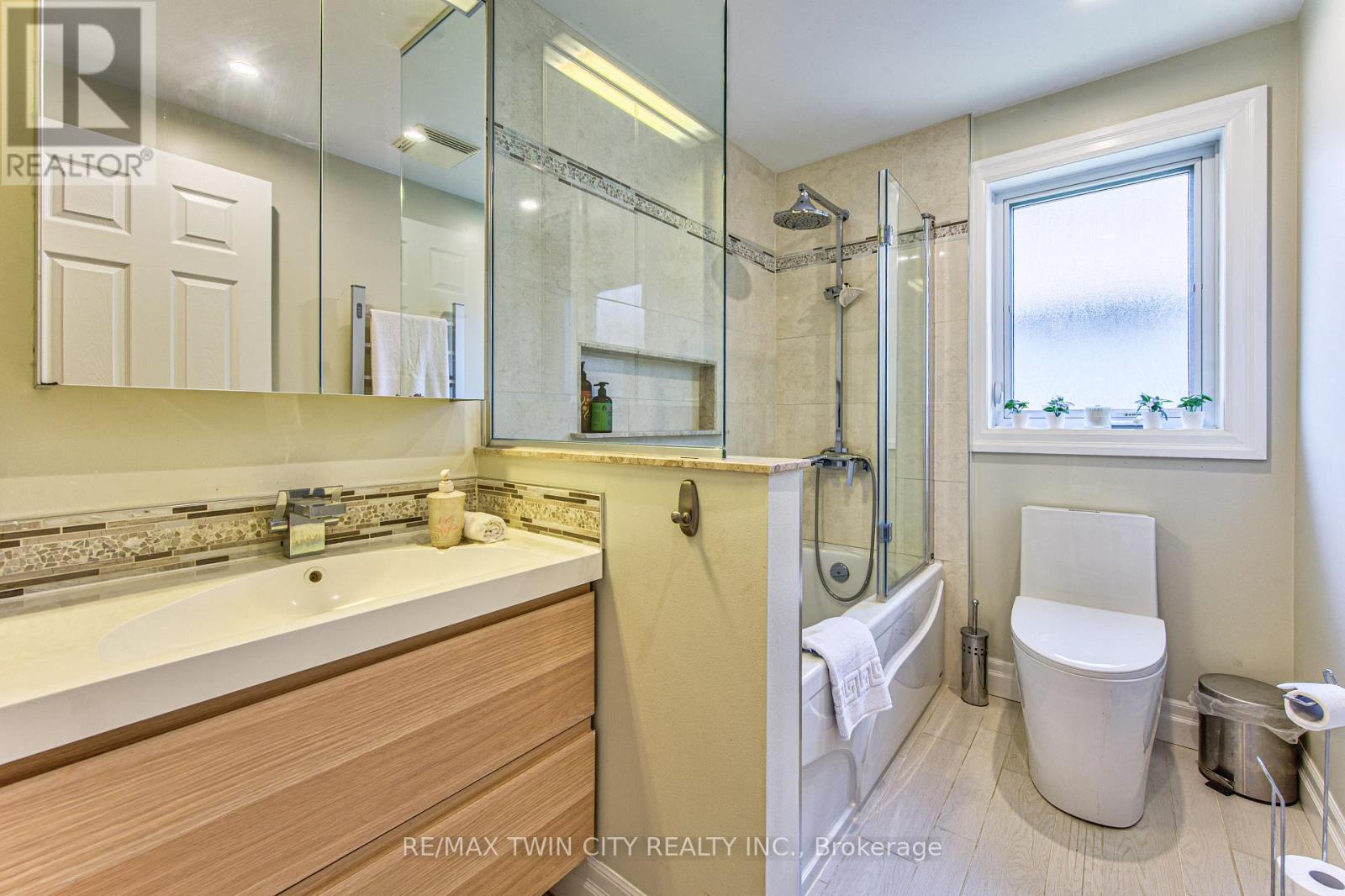 87 STEEPLERIDGE STREET - 39