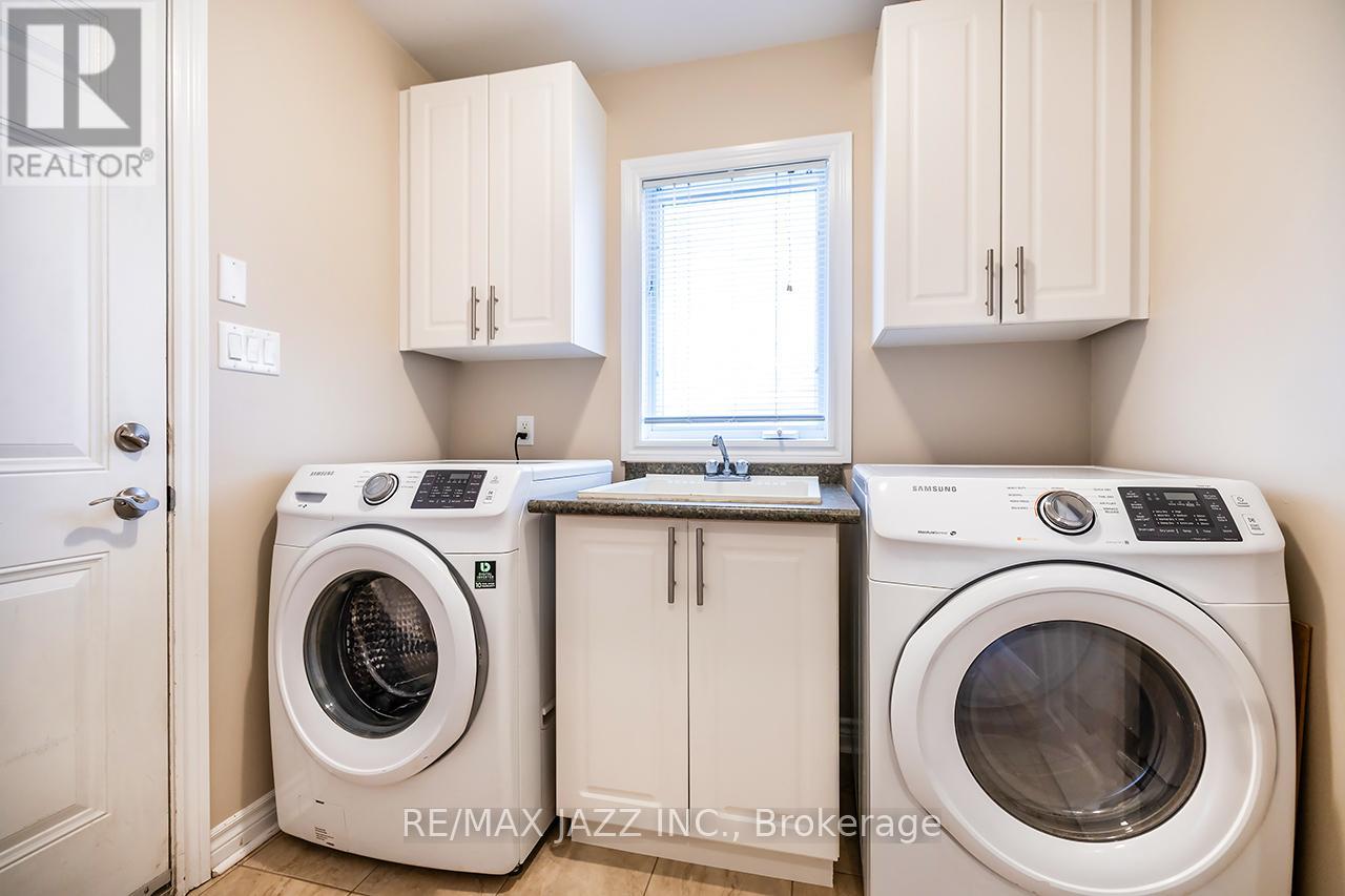 892 BARBADOS STREET - 11