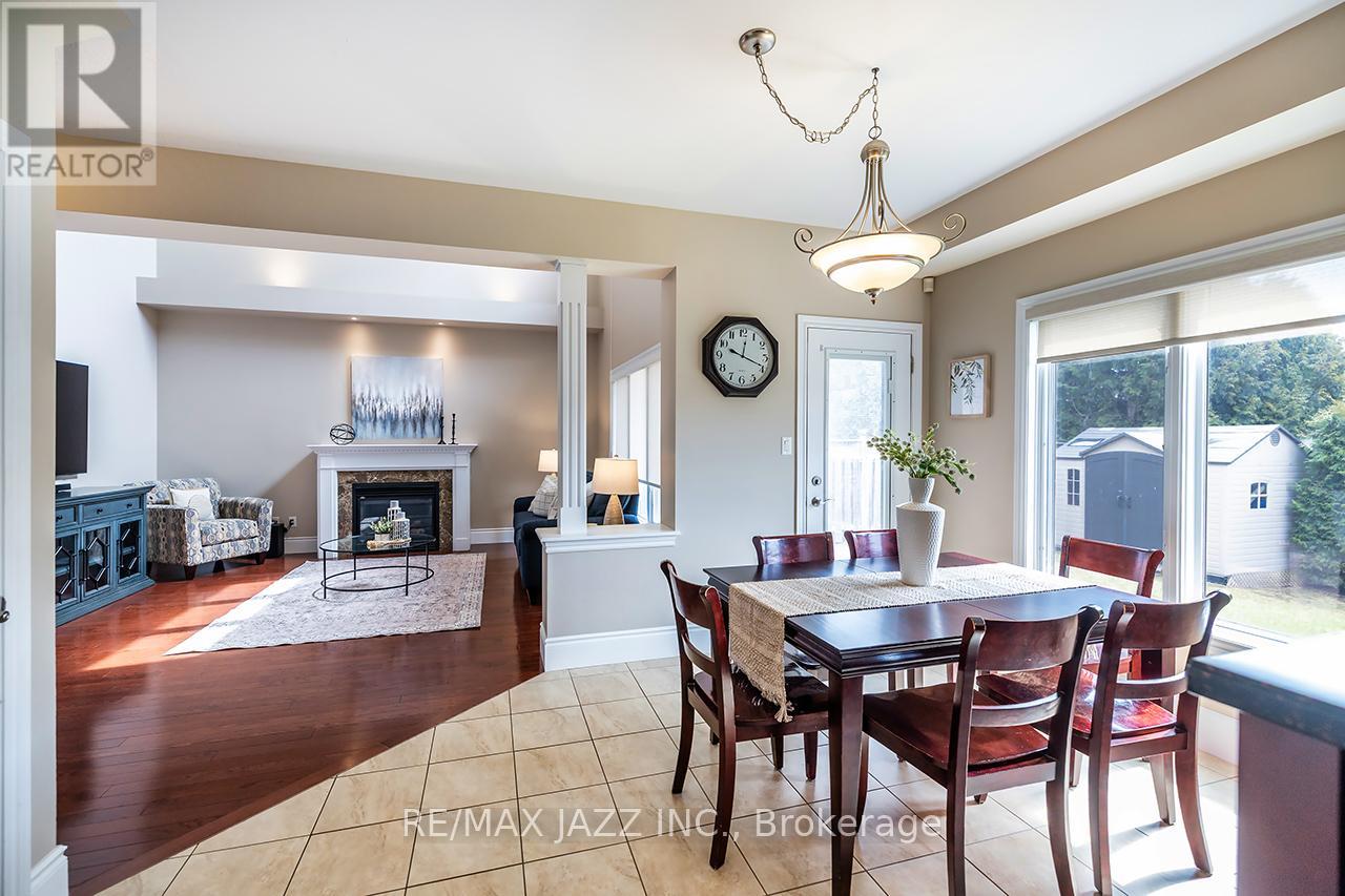 892 BARBADOS STREET - 19