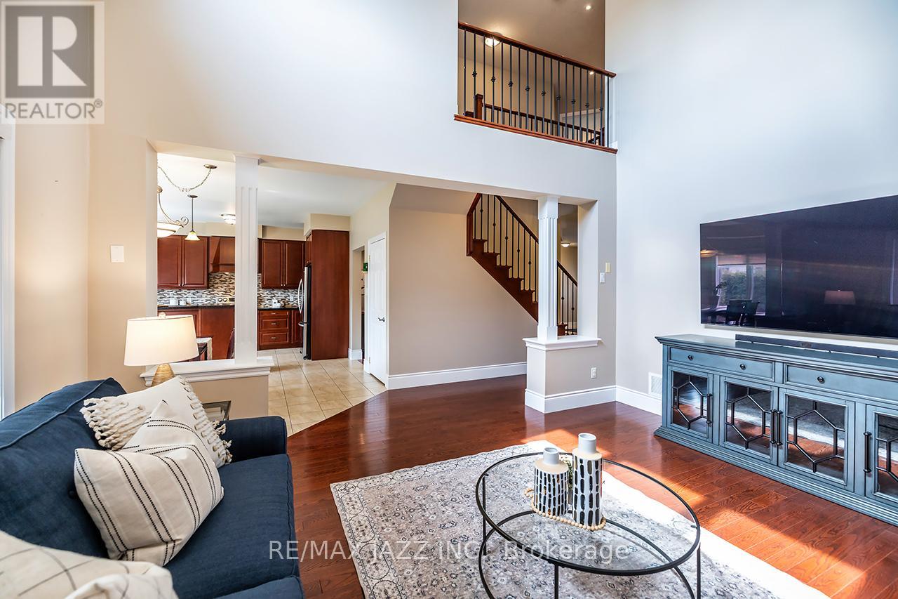892 BARBADOS STREET - 23