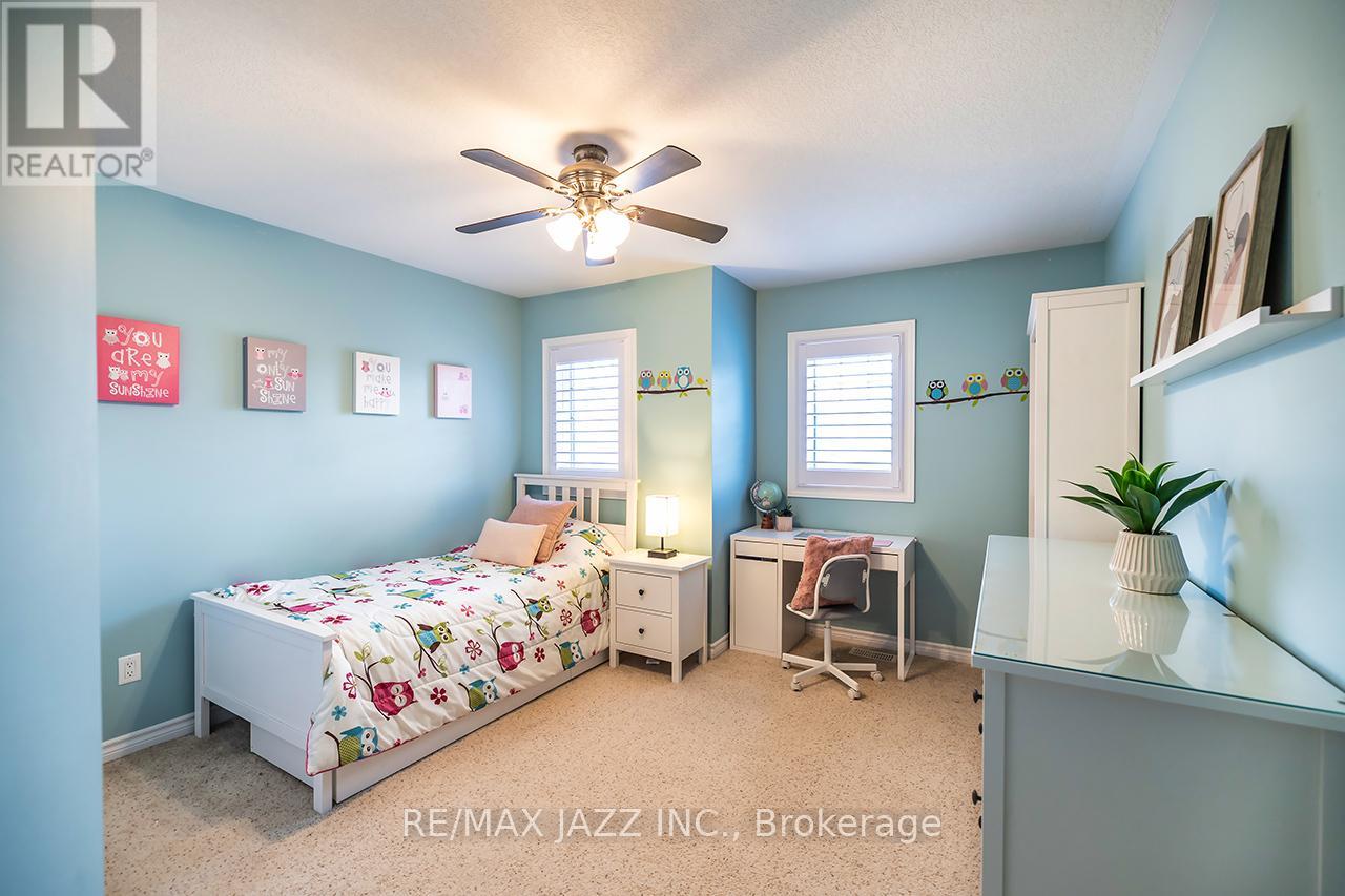 892 BARBADOS STREET - 35