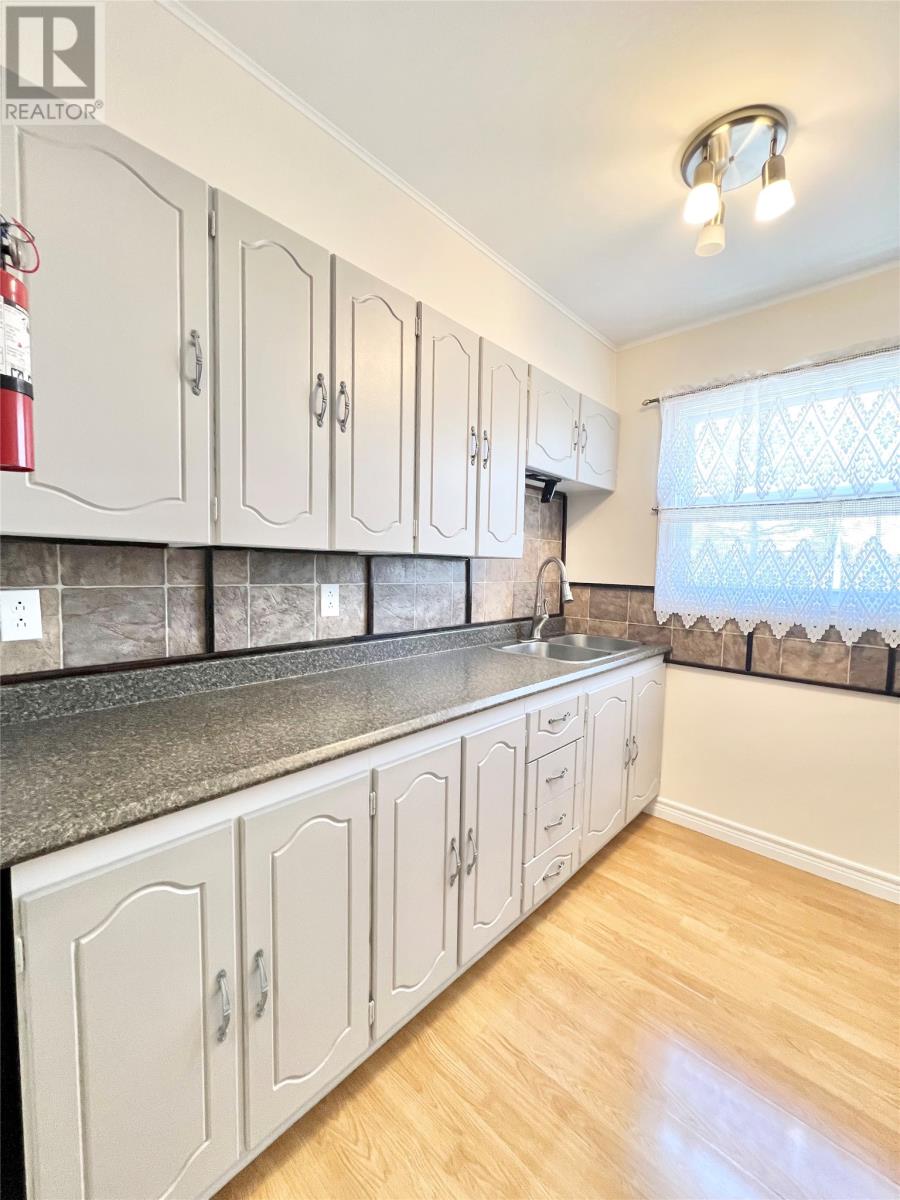 11 Fourth Avenue - 18
