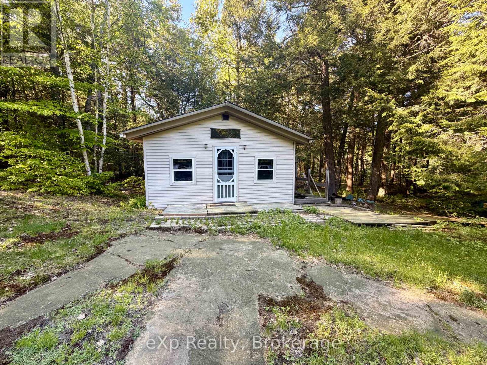 1080 MILNE ROAD - Image 3
