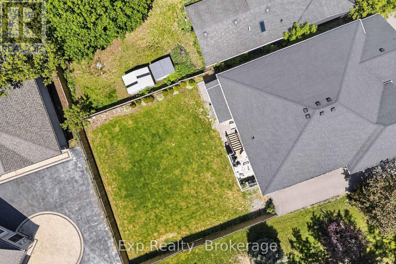564 SIDNEY STREET - 23