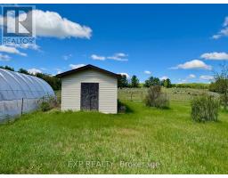 Laundry room - 2527 Matawatchan Road, Greater Madawaska, ON K0J2R0 Photo 11