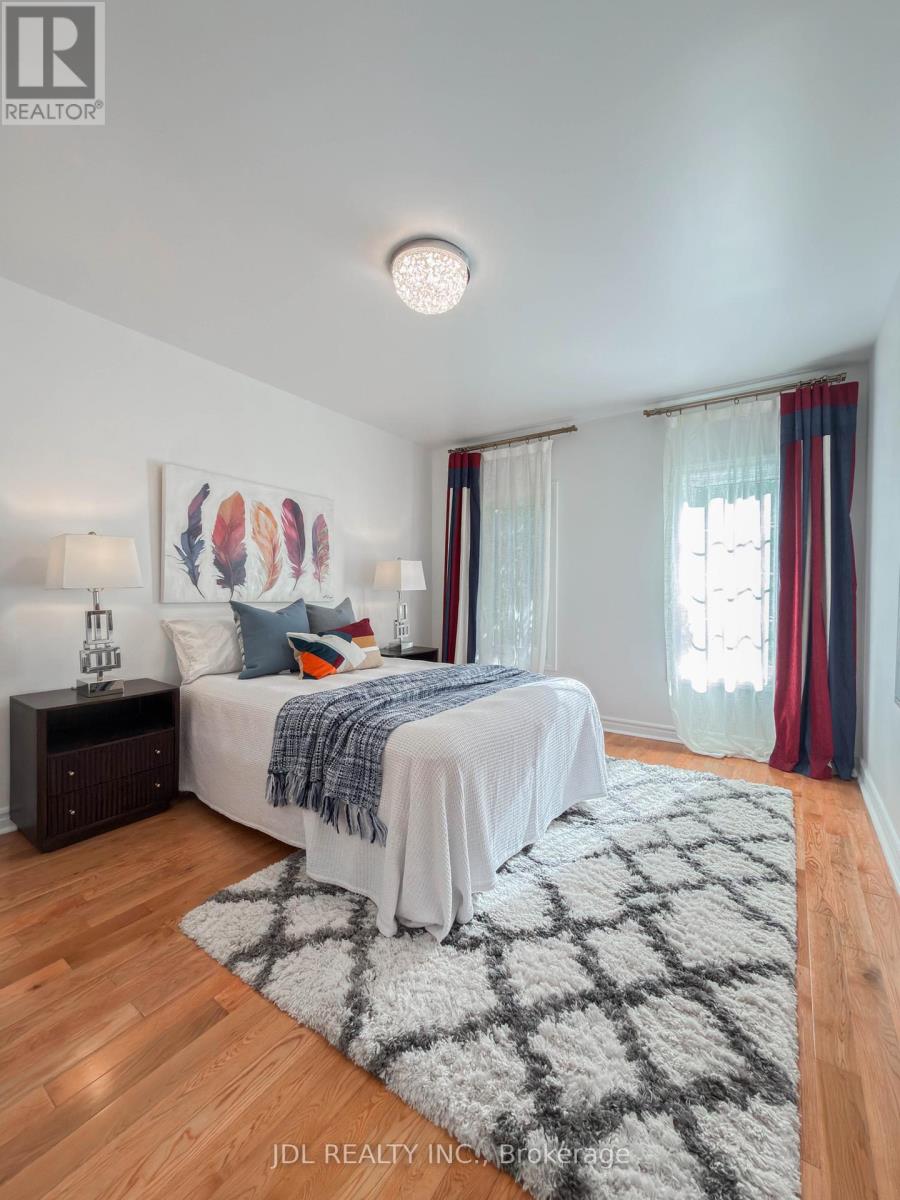 369 KENNETH AVENUE - 39
