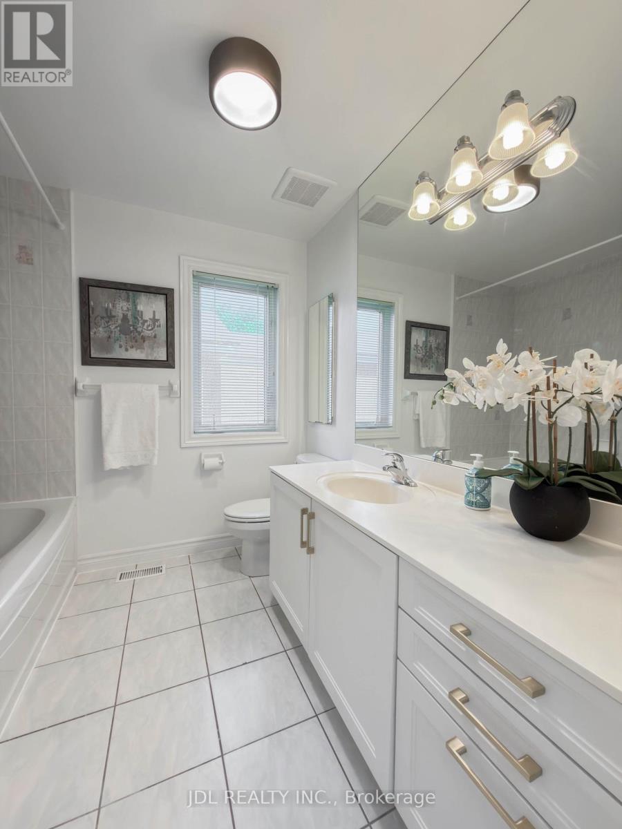 369 KENNETH AVENUE - 42