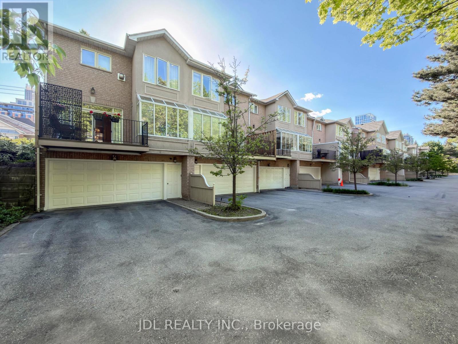 369 KENNETH AVENUE - 50