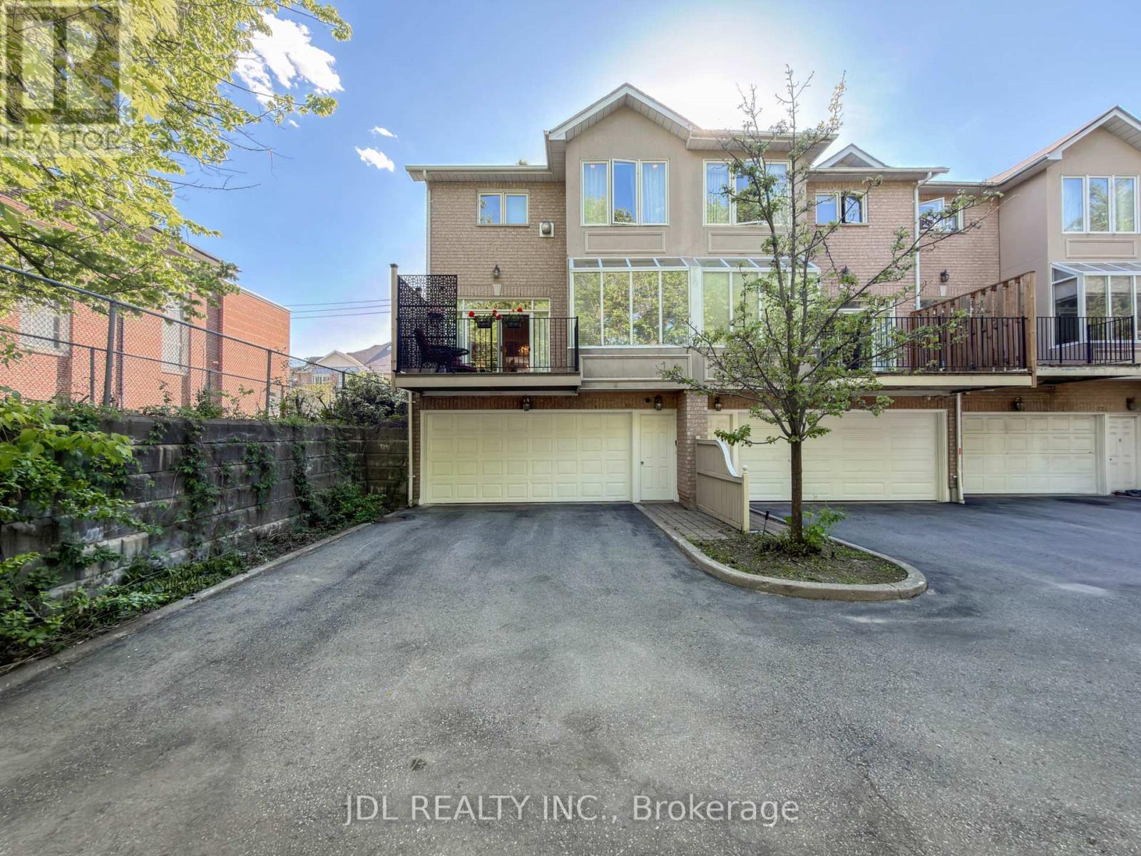 369 KENNETH AVENUE - 49