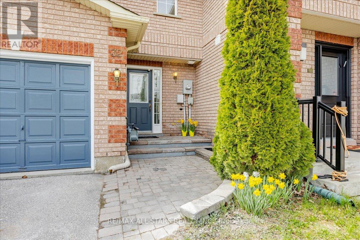 32 LANCASTER COURT - 5