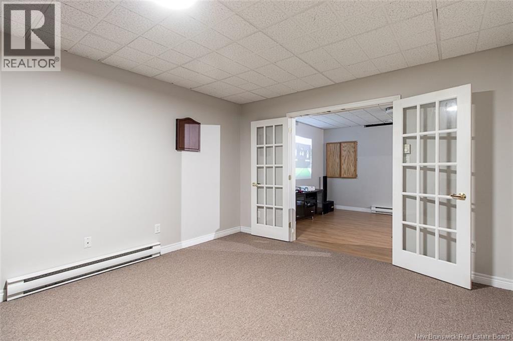 106 Royal Oaks Boulevard - 41