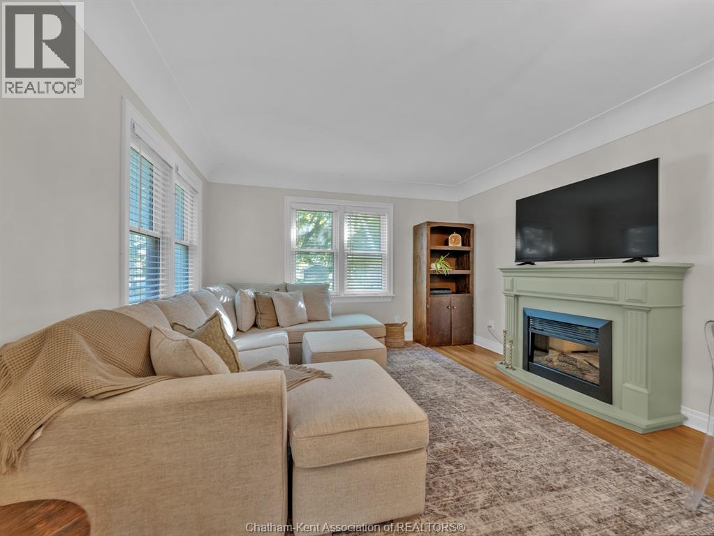 27 Jackson DRIVE - 12