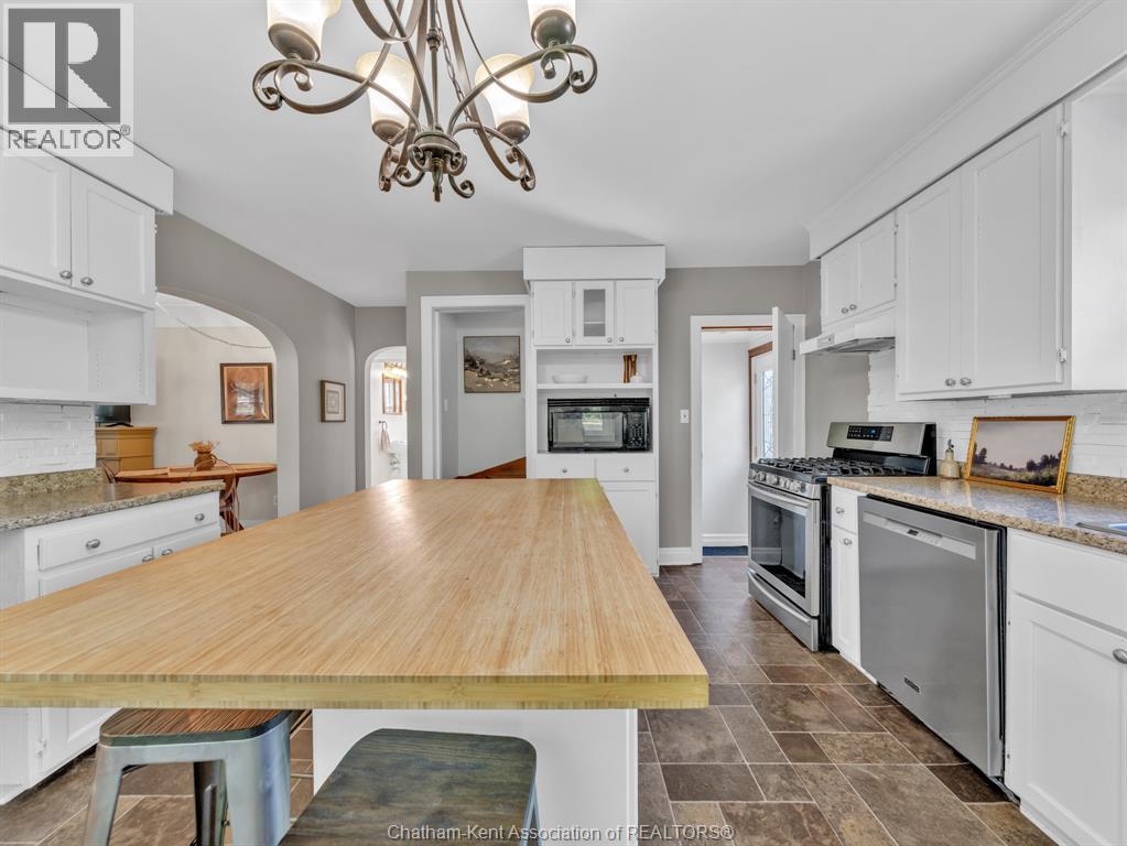 27 Jackson DRIVE - 17