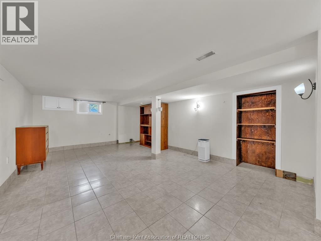 27 Jackson DRIVE - 36