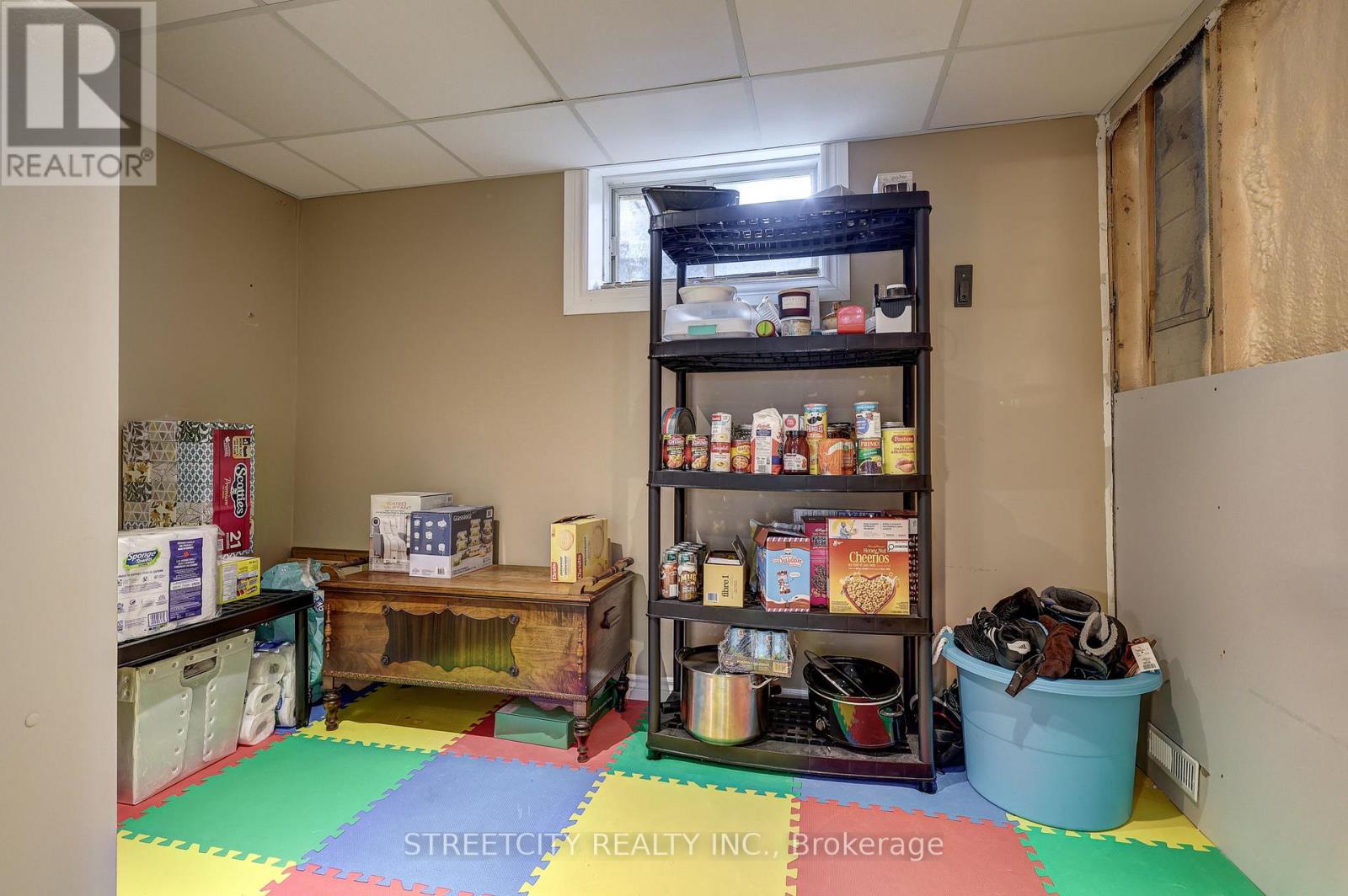 247 EXMOUTH CIRCLE - 22