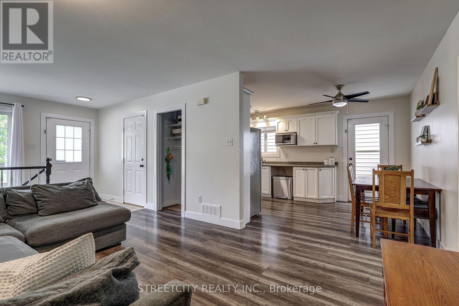247 EXMOUTH CIRCLE - 7