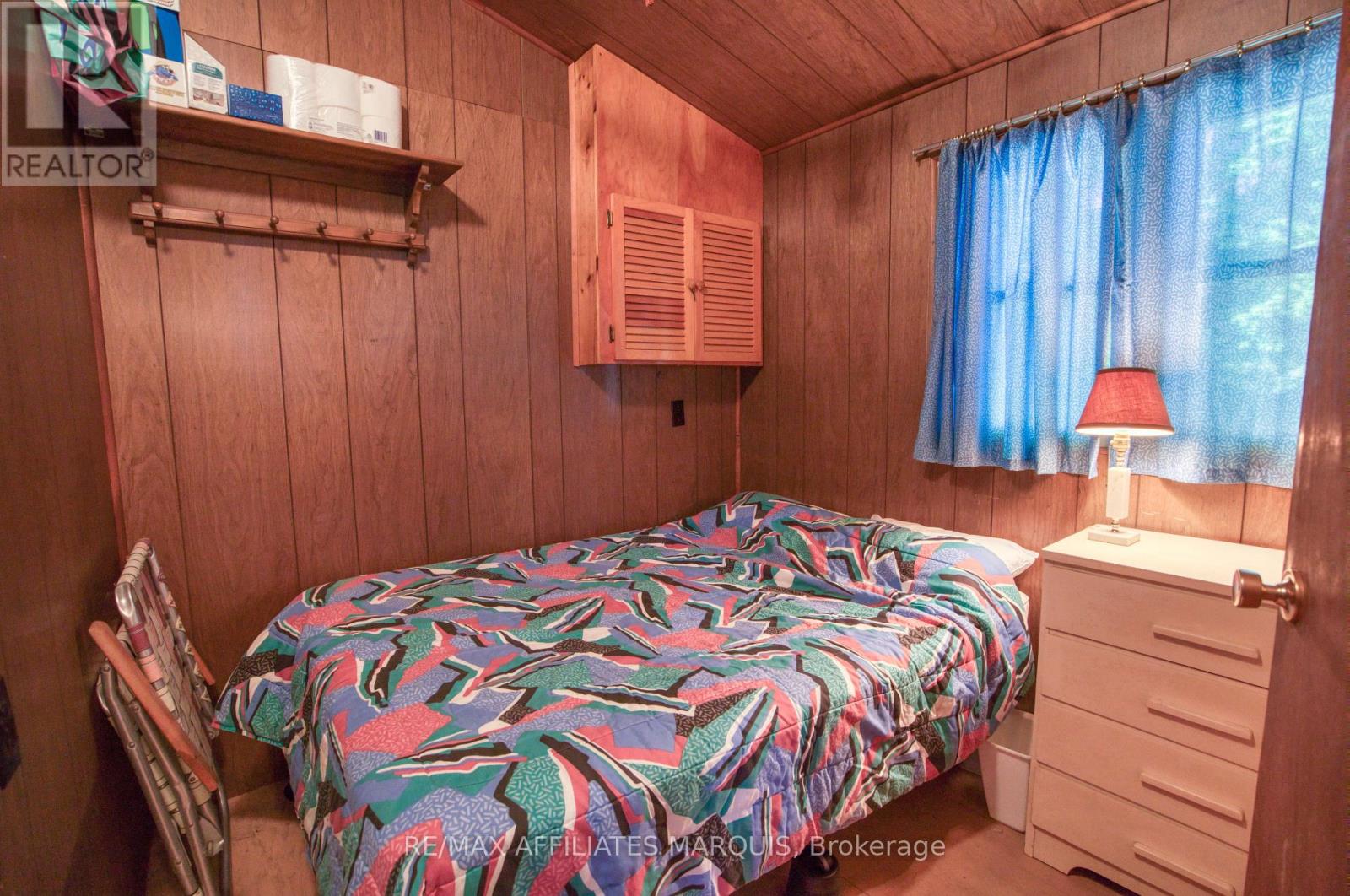 415 YVON LANE - 17